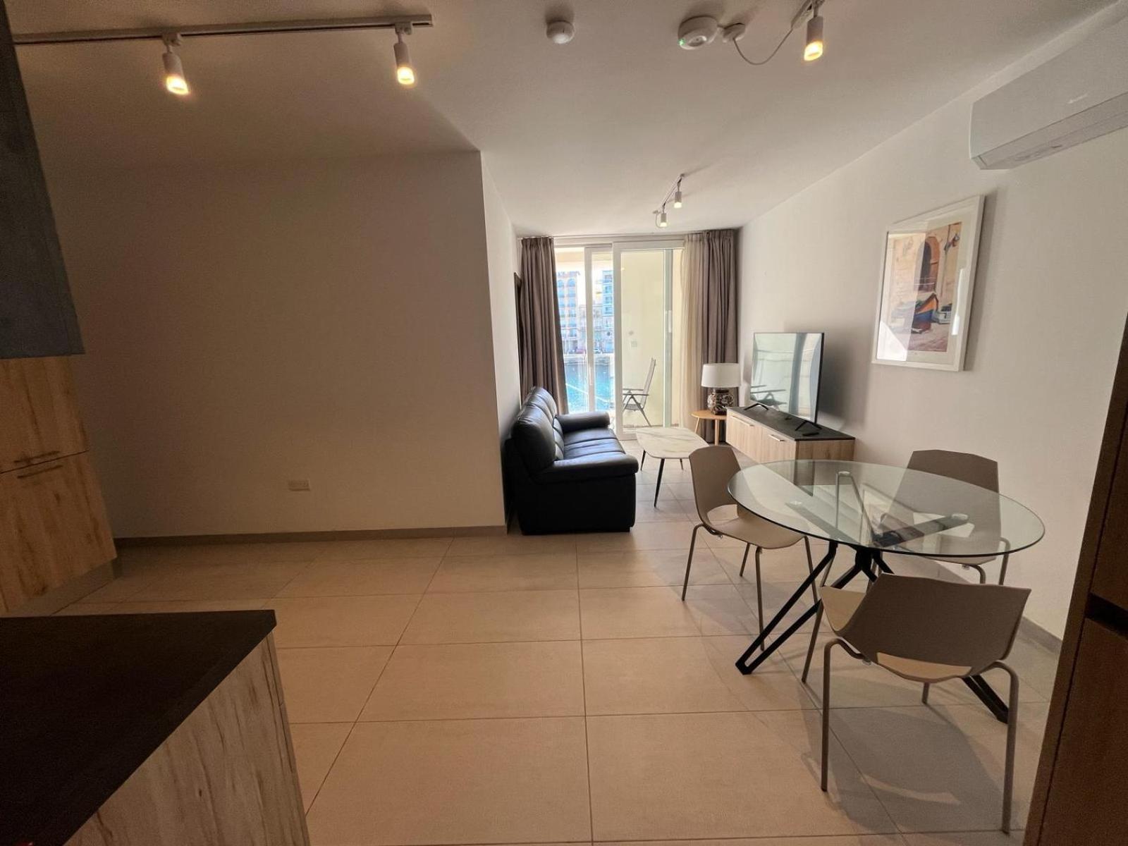 Appartamento 86 Spinola Bay San Giuliano Esterno foto
